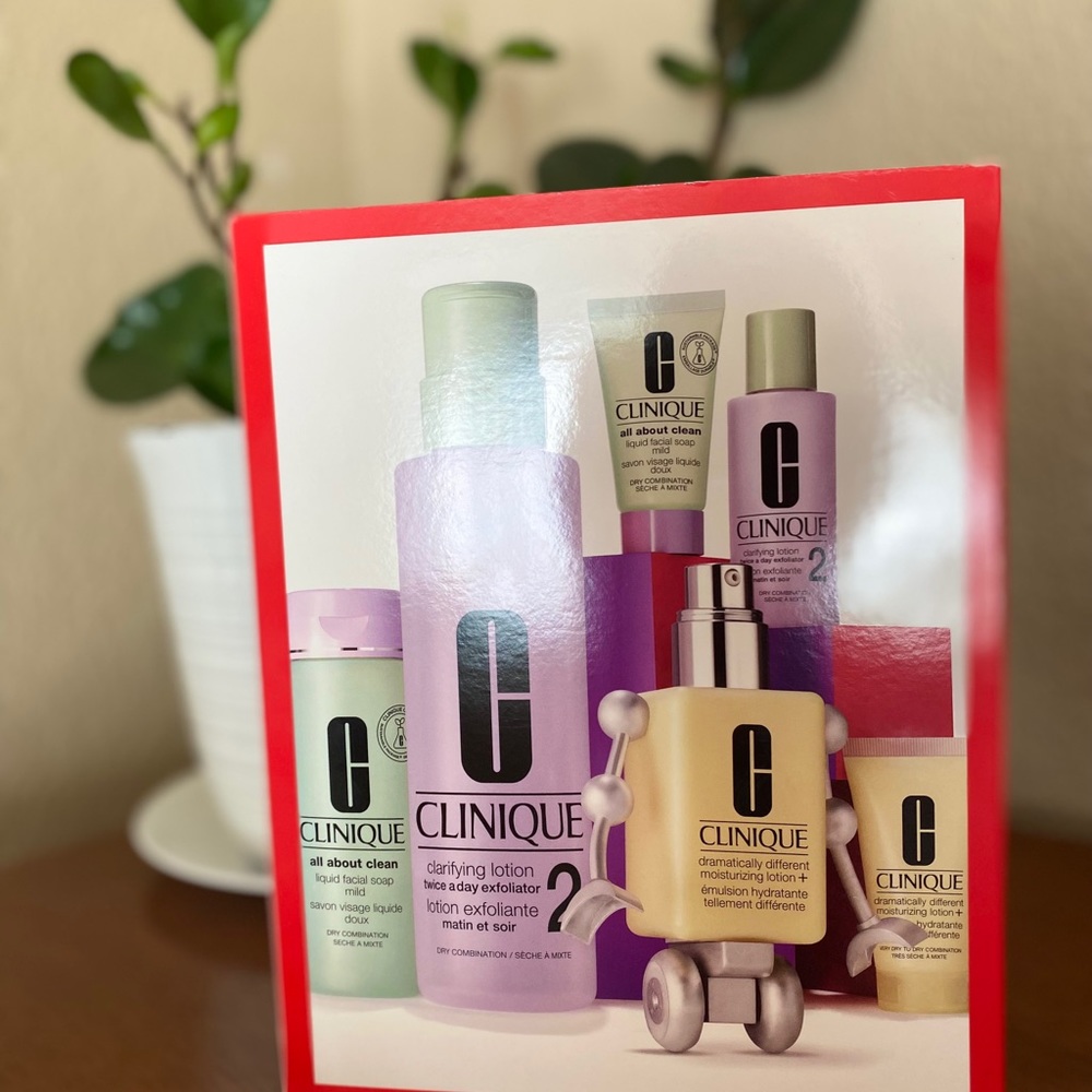 Clinique great skin everywhere gift set NIB - Picture 3 of 3